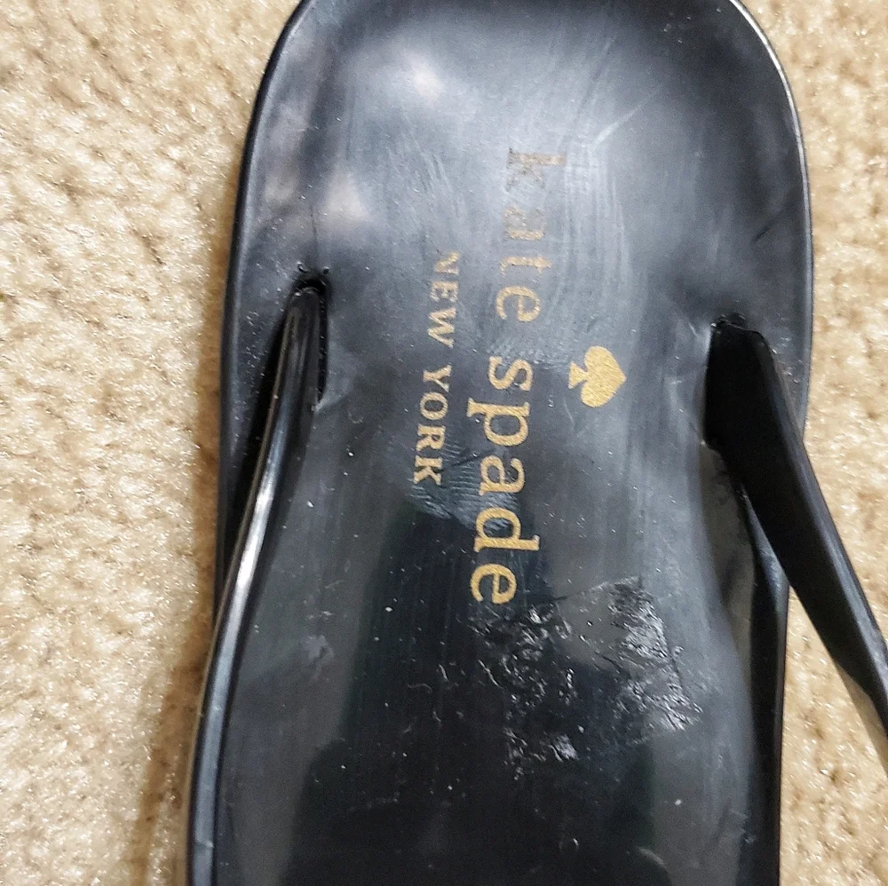 KATE SPADE BLACK RHINESTONE JELLY SLIPPERS..SIZE 6‎